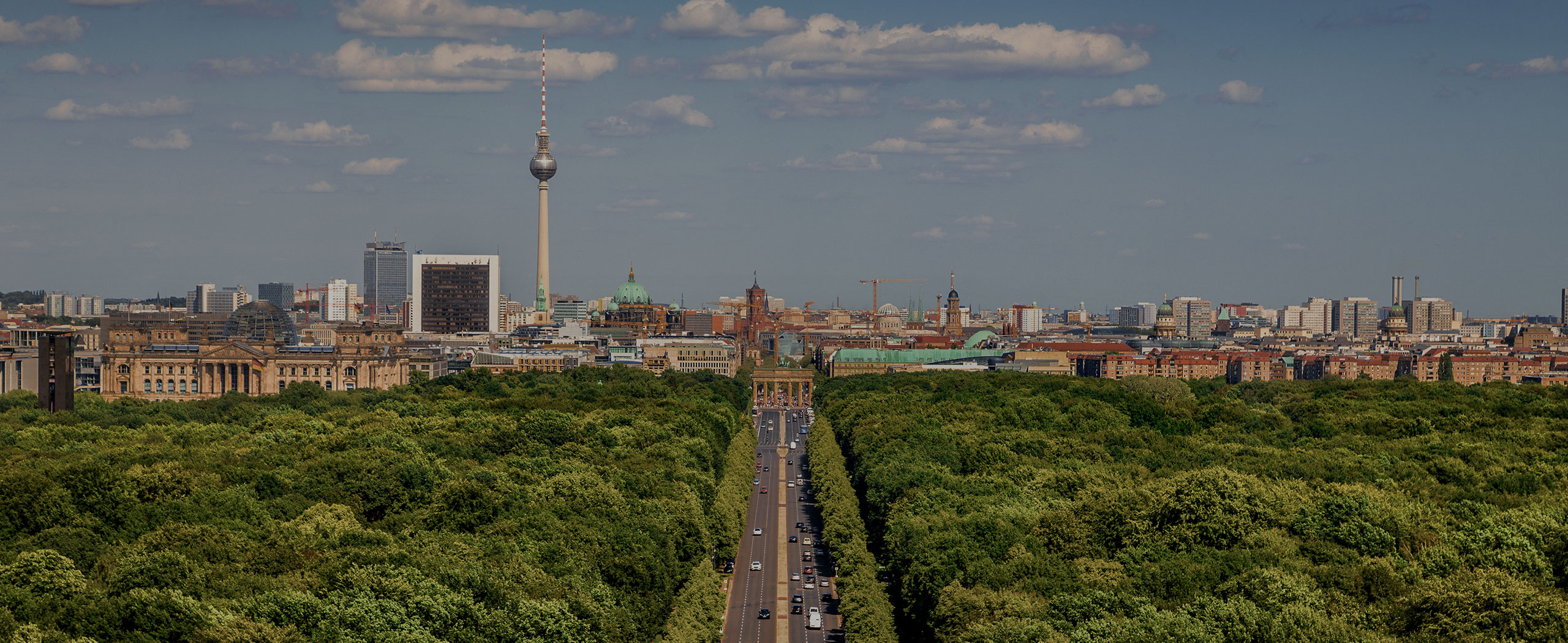 Wertstein_Haeder_Slideshow_Unternehmen_B_2560x1050px
